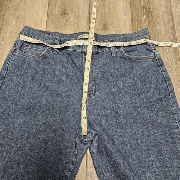 Lee Blue Straight Leg Jeans Classic Fit - Picture 3 of 9